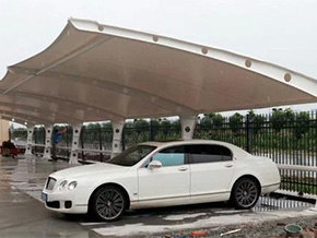 鋼布局與膜布局車棚不異的地方